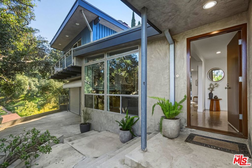 MLS #25625391 image #1