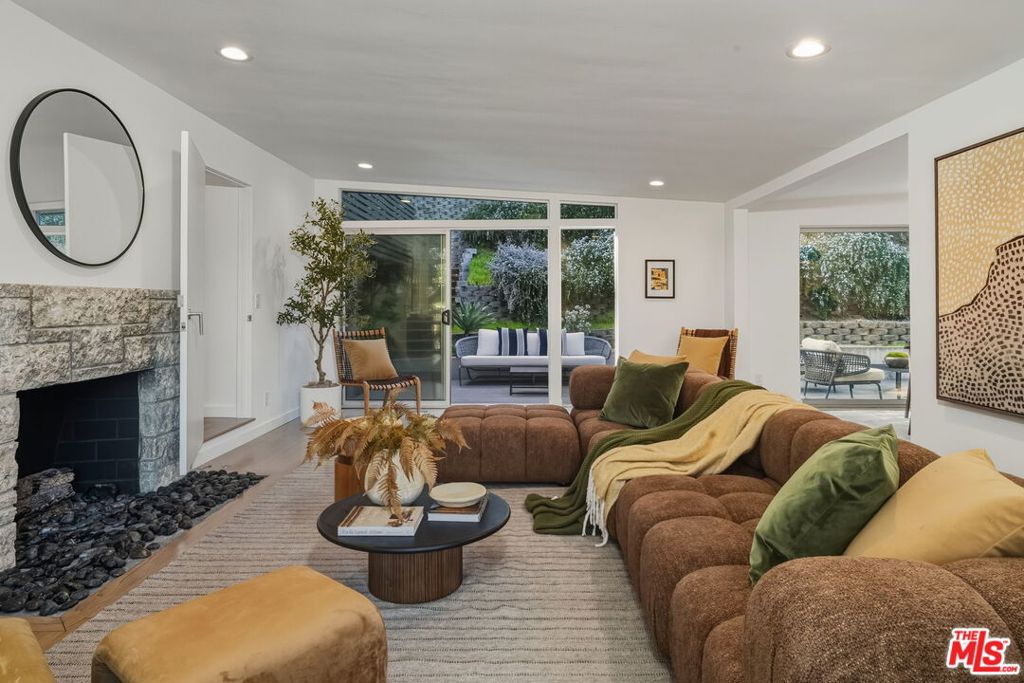 MLS #25625391 image #3