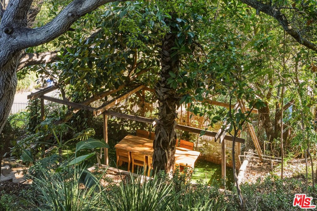 MLS #25625391 image #41