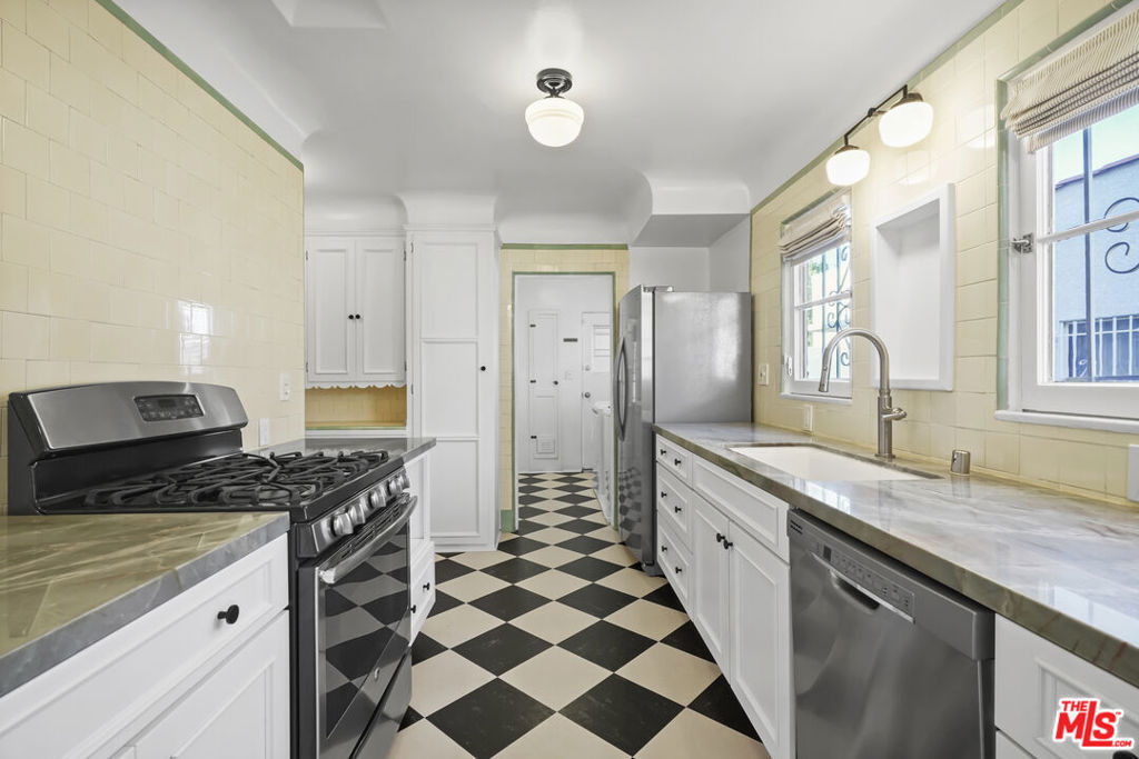 MLS #25625393 image #19