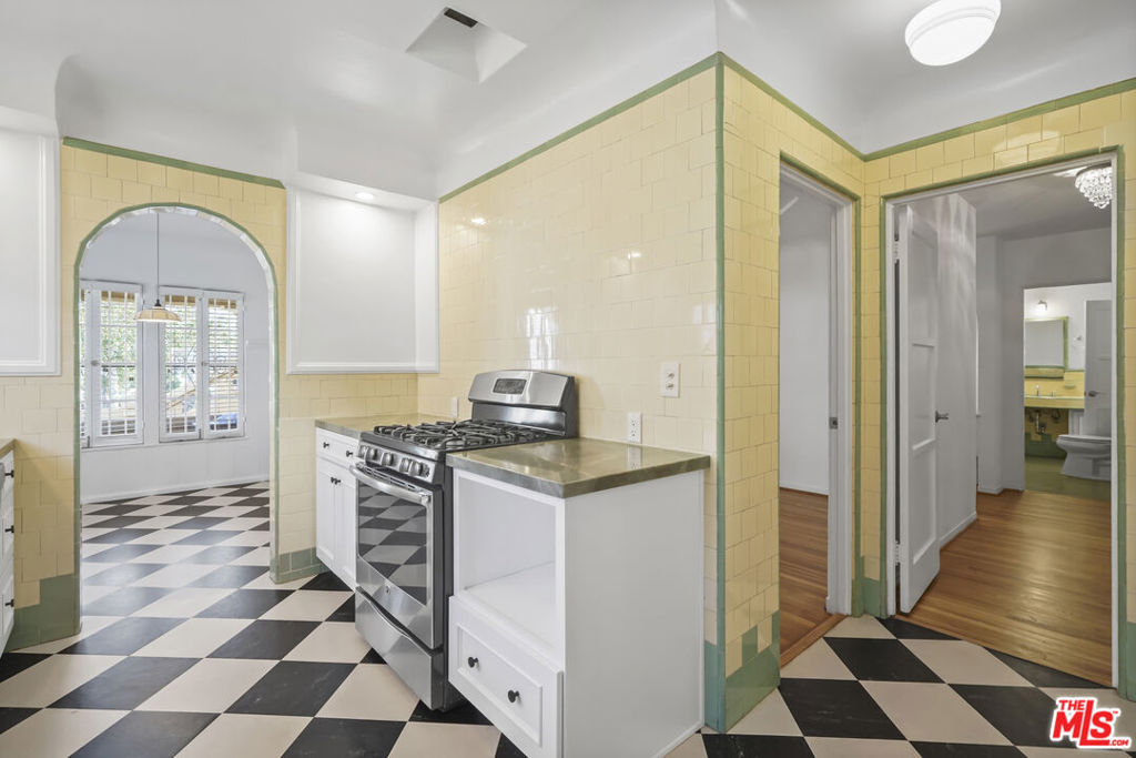 MLS #25625393 image #20