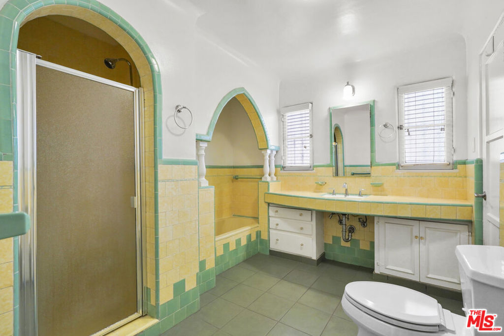 MLS #25625393 image #24