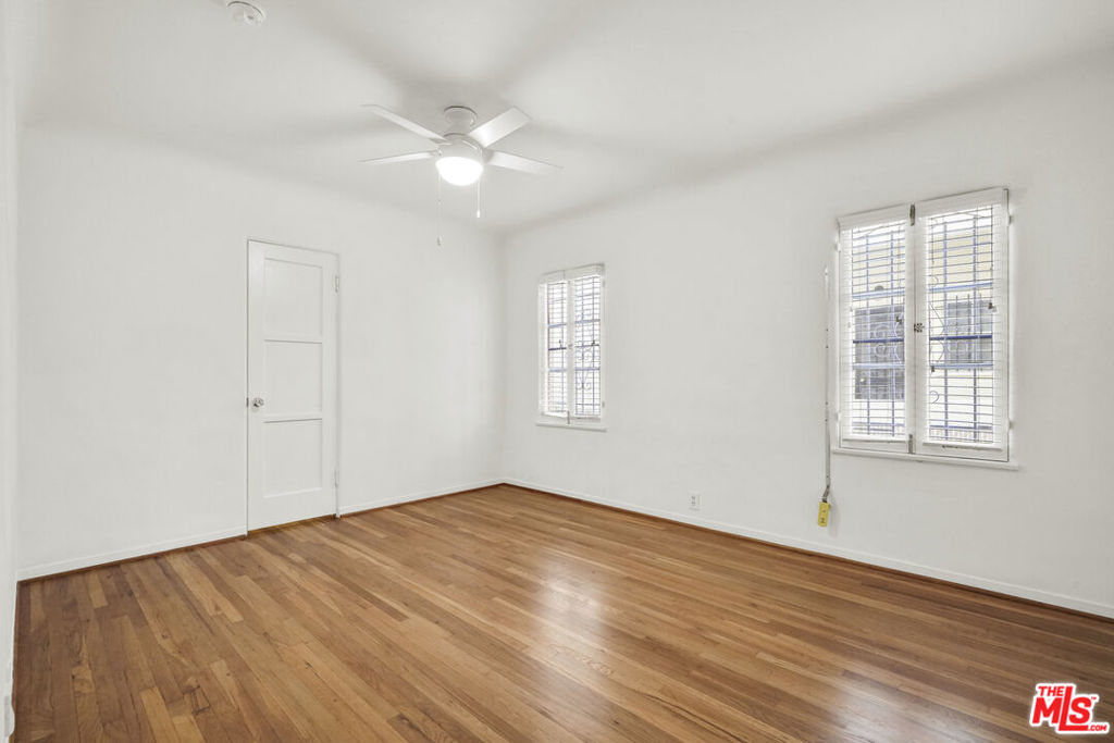 MLS #25625393 image #33