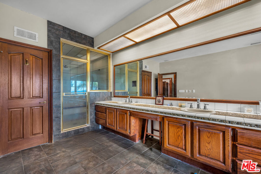 MLS #25625453 image #19