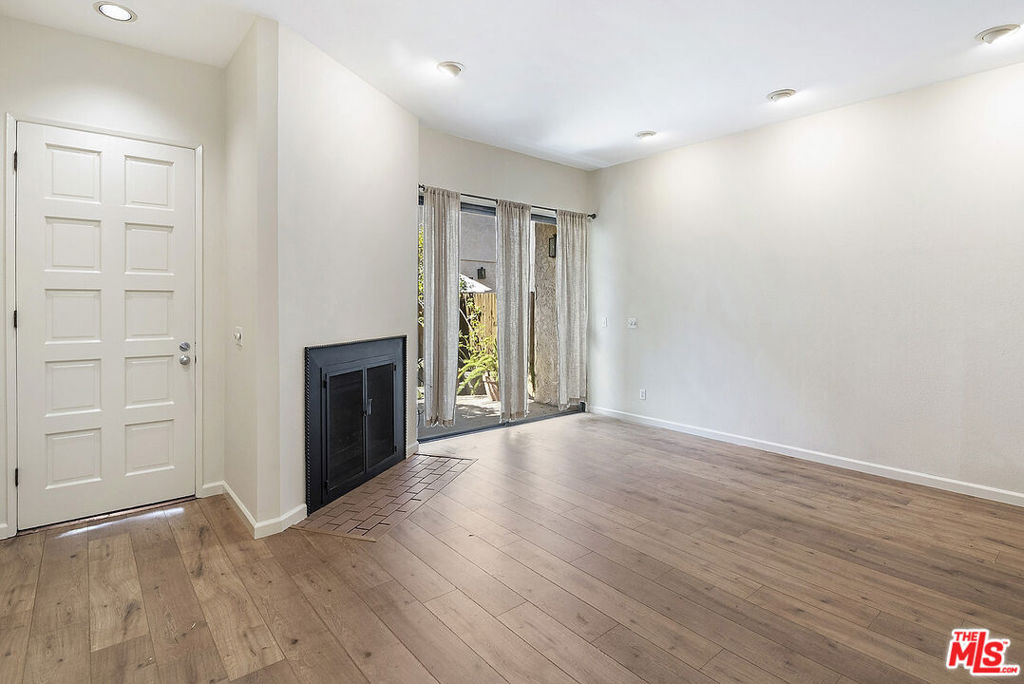 MLS #25625917 image #2