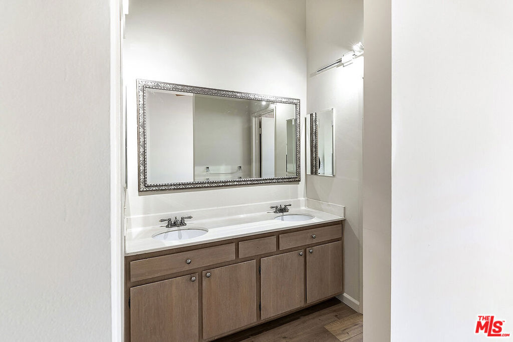 MLS #25625917 image #21