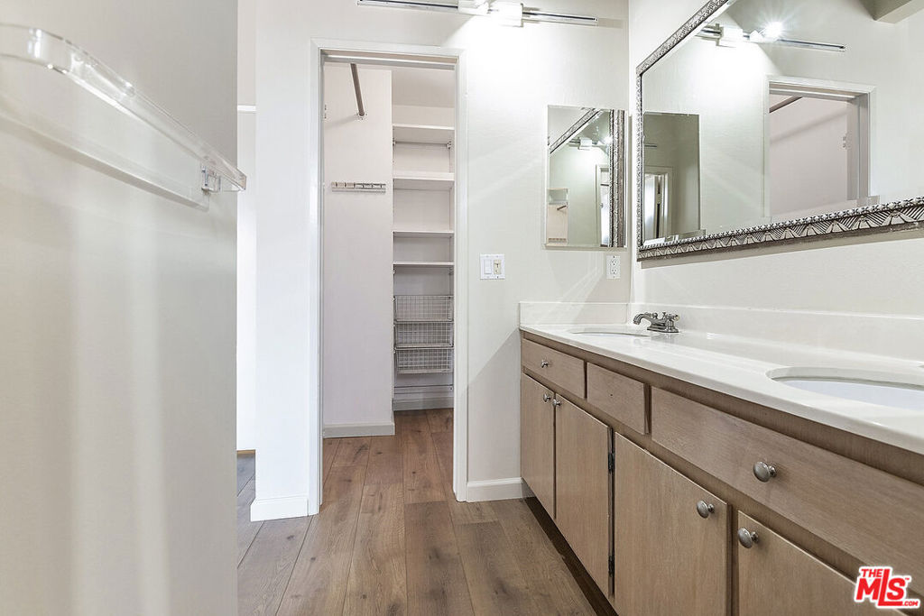 MLS #25625917 image #22