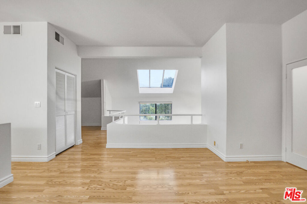 MLS #25626081 image #21