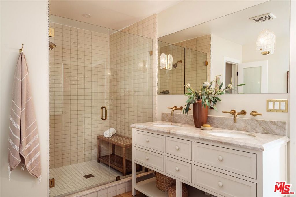 MLS #25626363 image #24