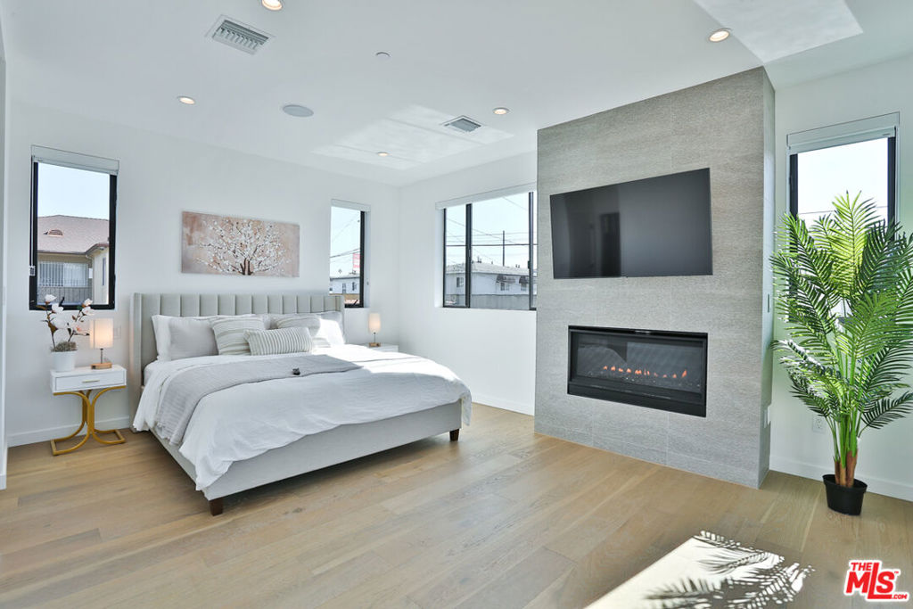 MLS #25626377 image #22