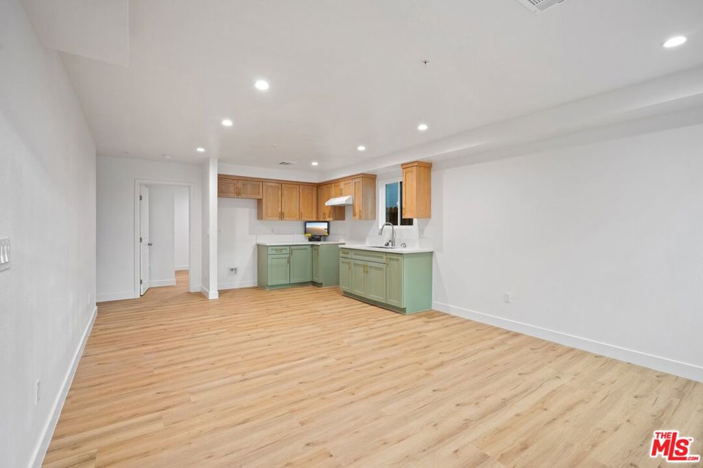 MLS #25626957 image #10