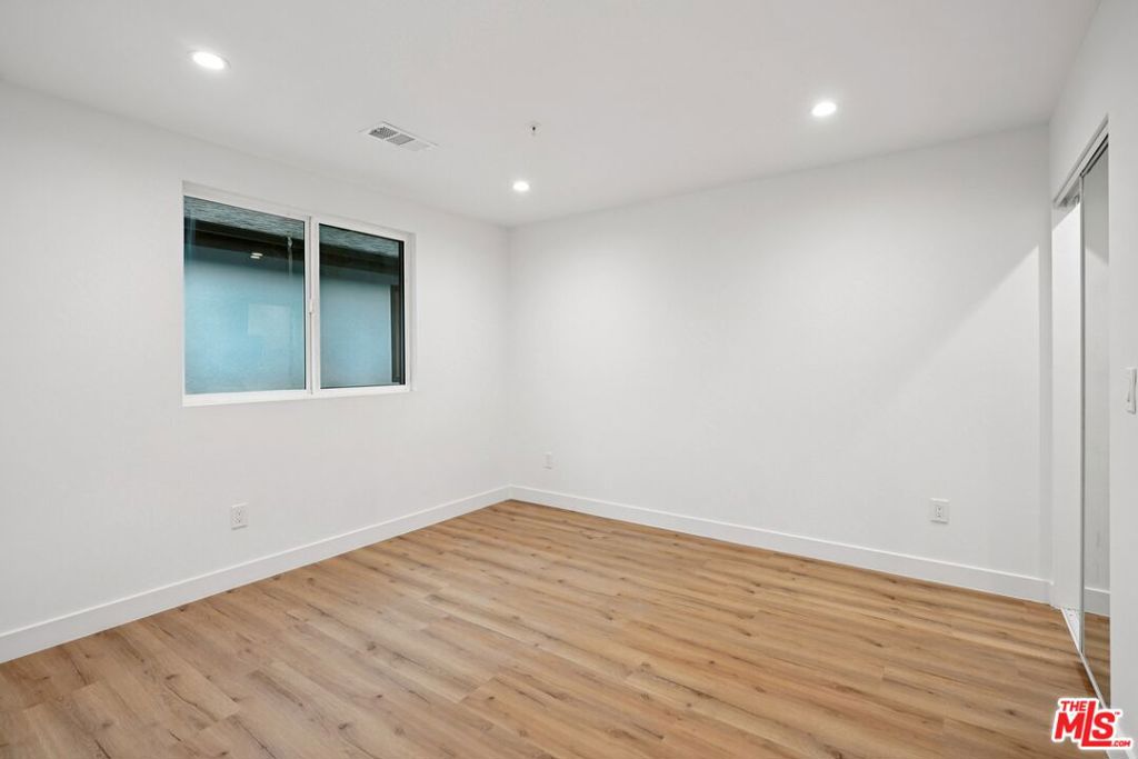 MLS #25626957 image #22