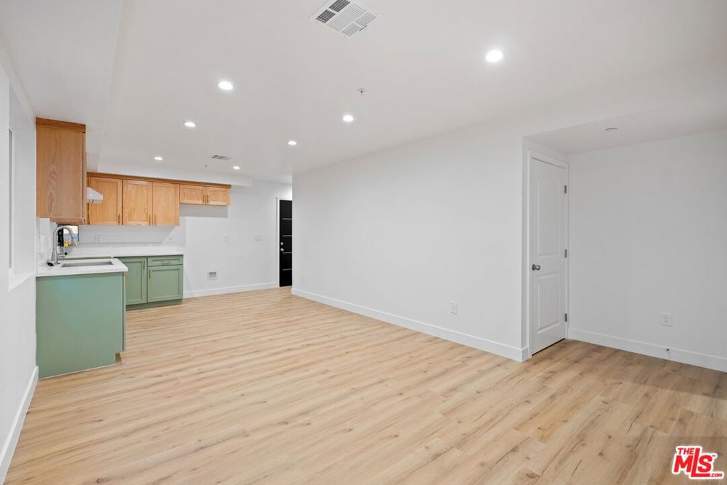 MLS #25626957 image #9