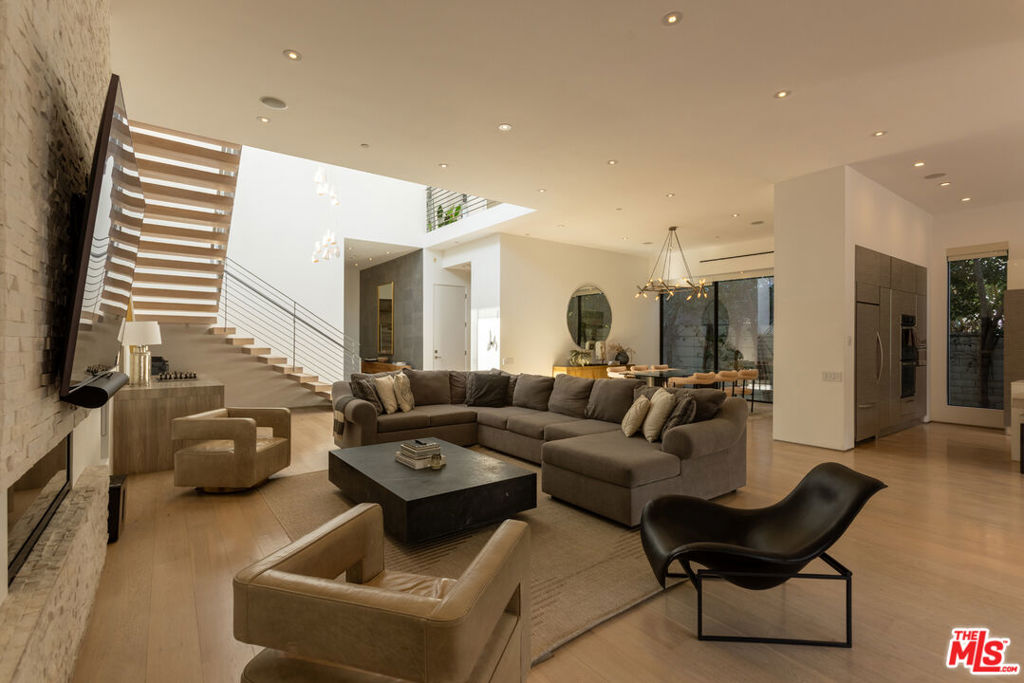 MLS #25628757 image #15