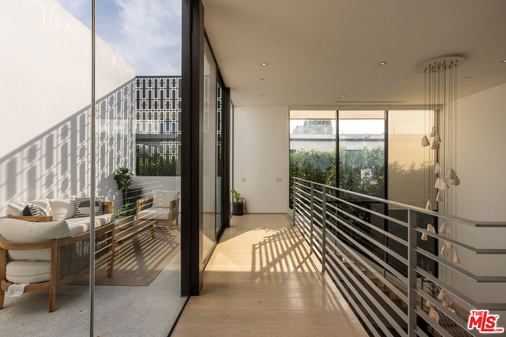 MLS #25628757 image #22