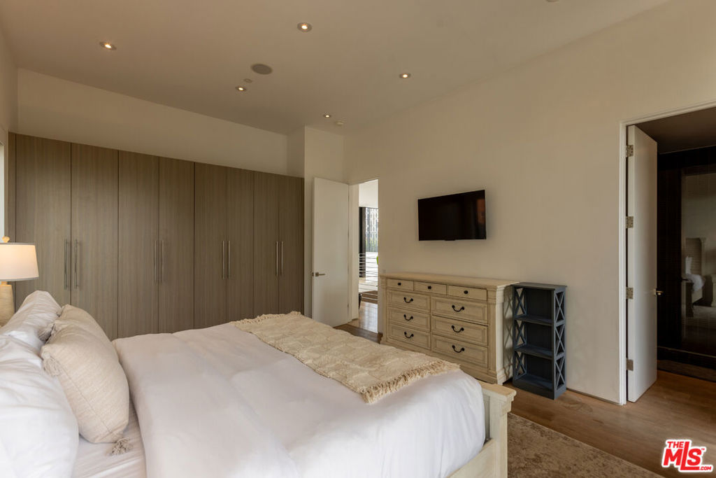 MLS #25628757 image #37