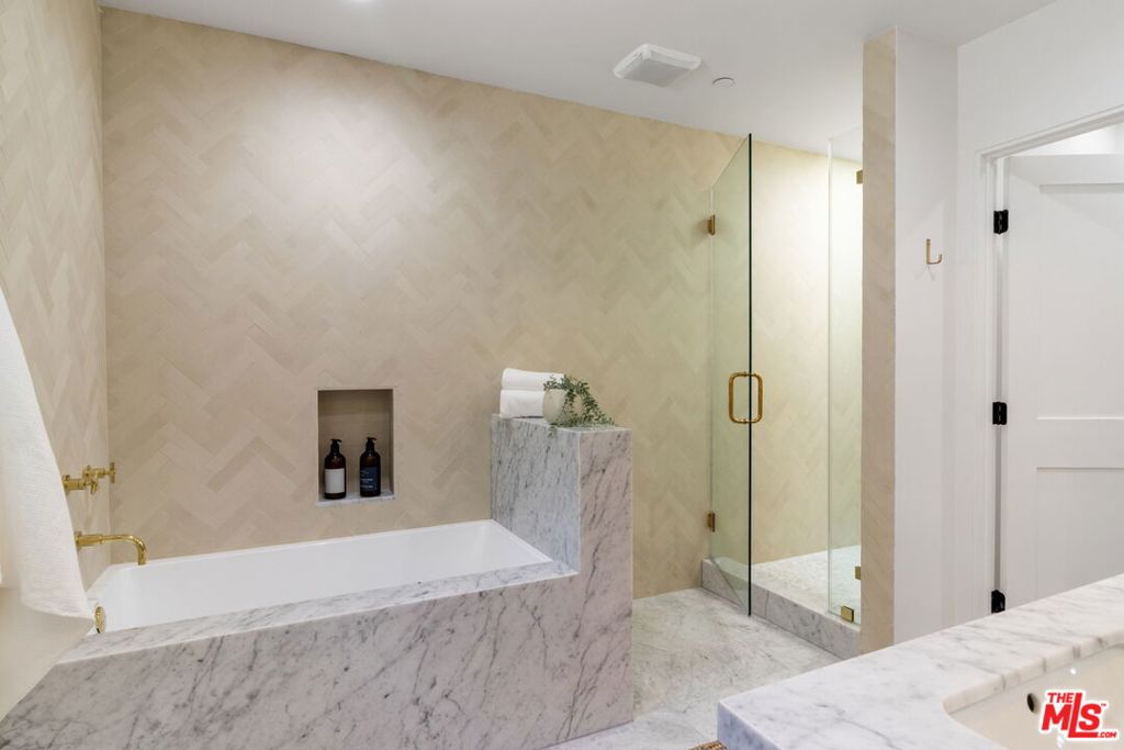 MLS #25628865 image #34