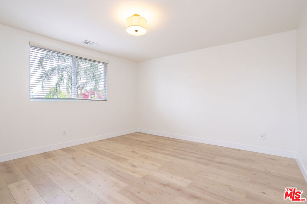 MLS #25629555 image #14