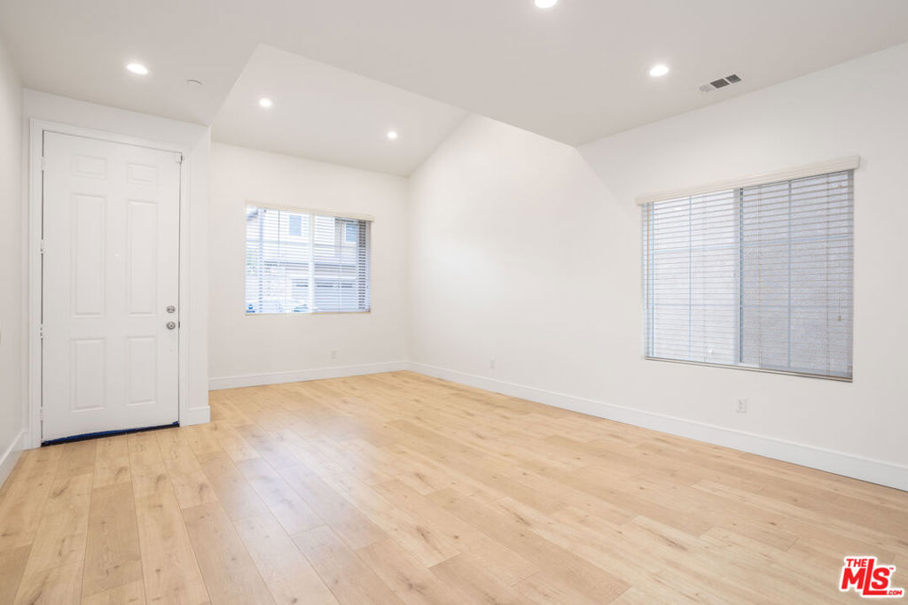 MLS #25629555 image #26