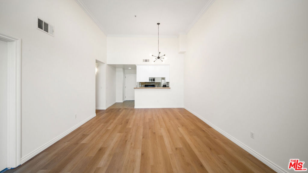 MLS #25630757 image #20