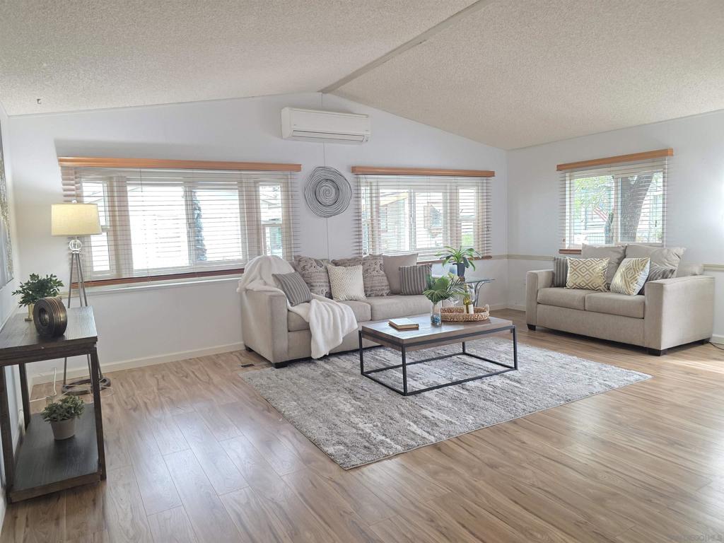 MLS #2600101SD image #2