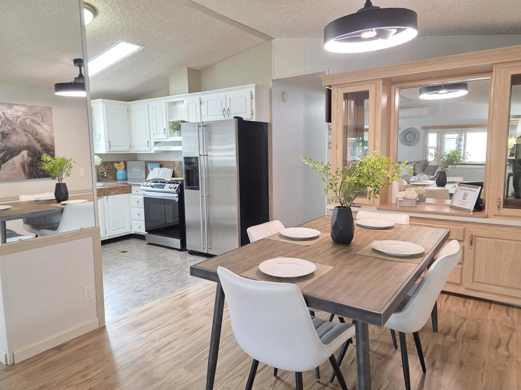 MLS #2600101SD image #6