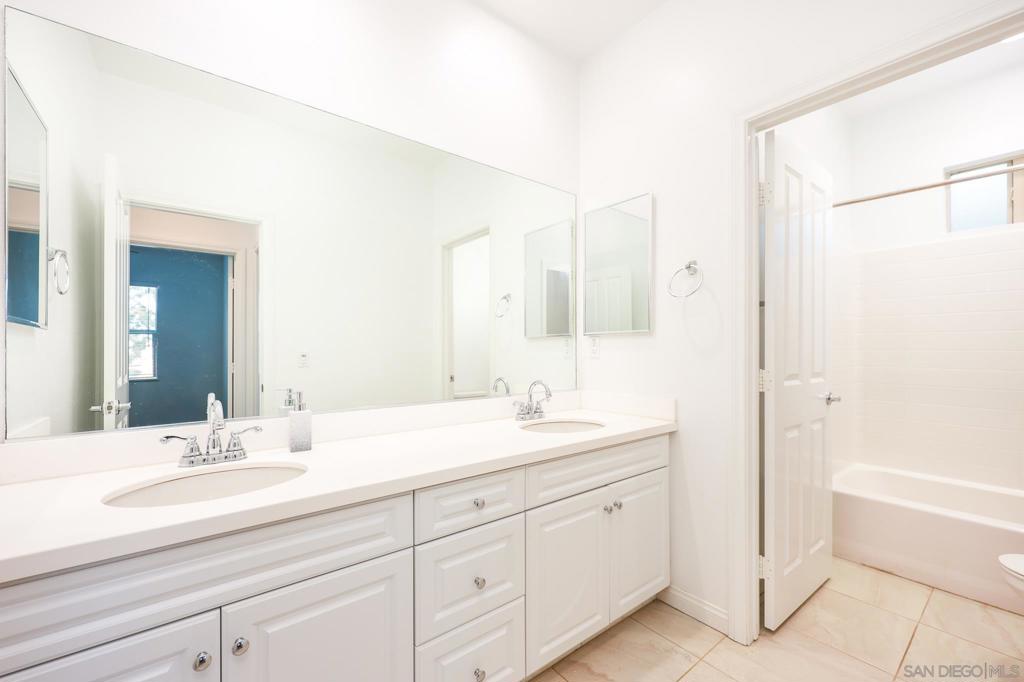 MLS #2601185SD image #32