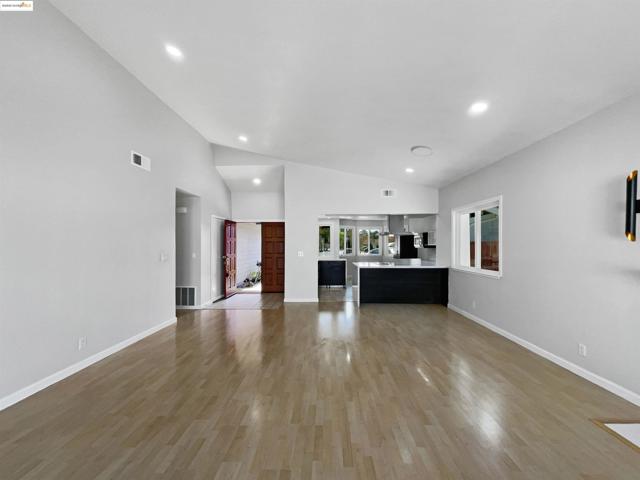 MLS #41093517 image #16