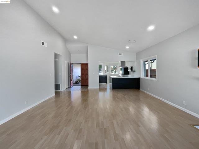 MLS #41093517 image #32