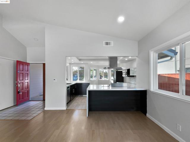 MLS #41093517 image #33