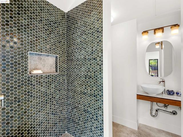 MLS #41099335 image #25