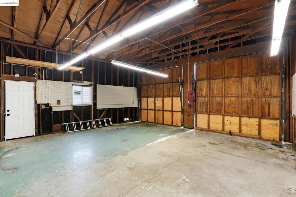 MLS #41101398 image #33