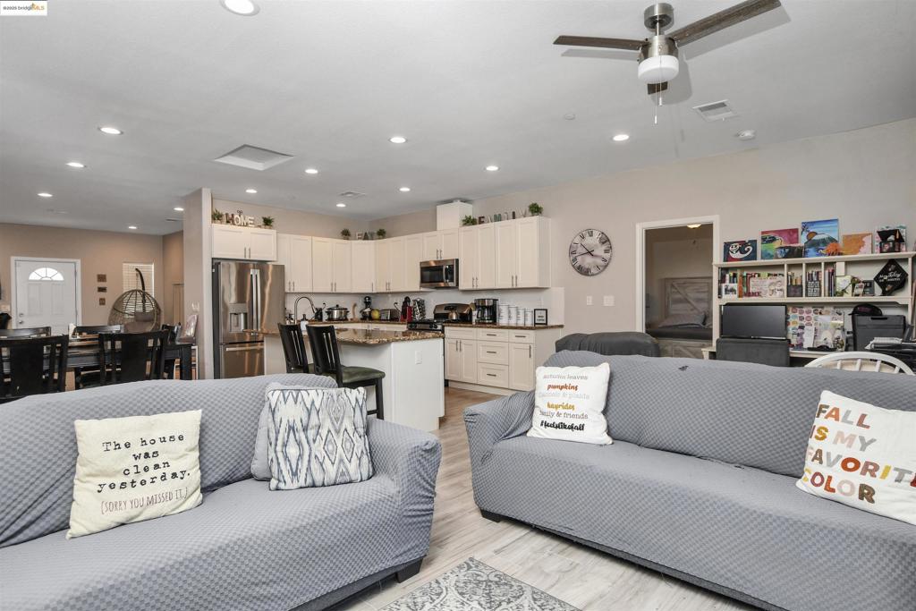 MLS #41102413 image #11