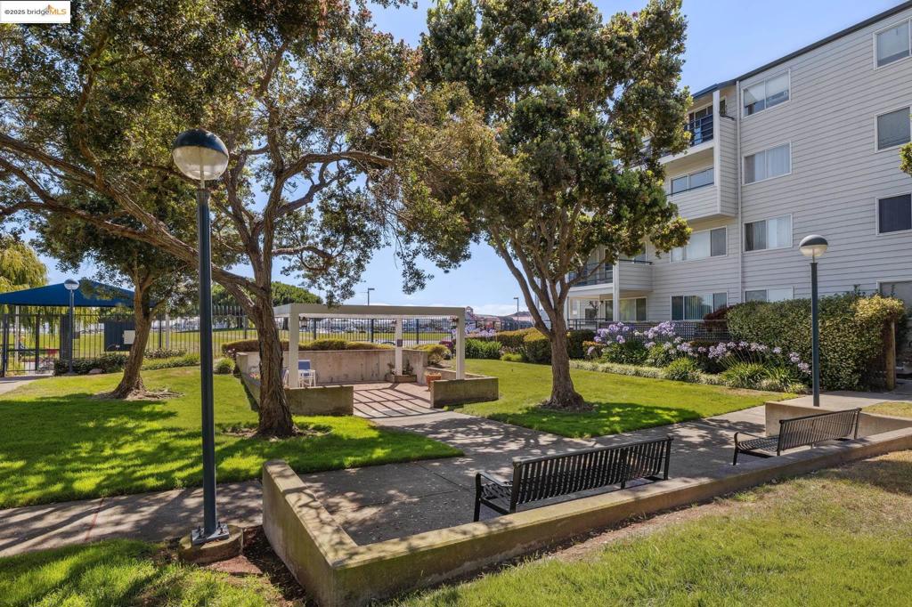 MLS #41104203 image #30