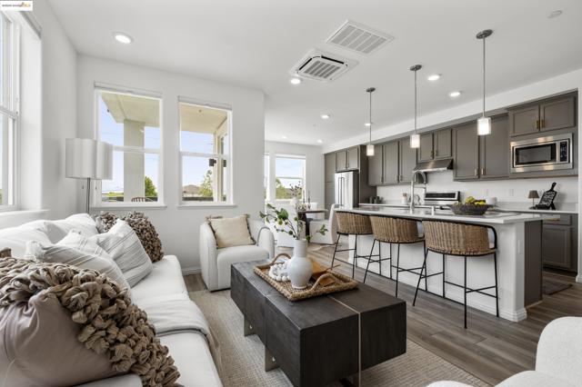 MLS #41108243 image #0