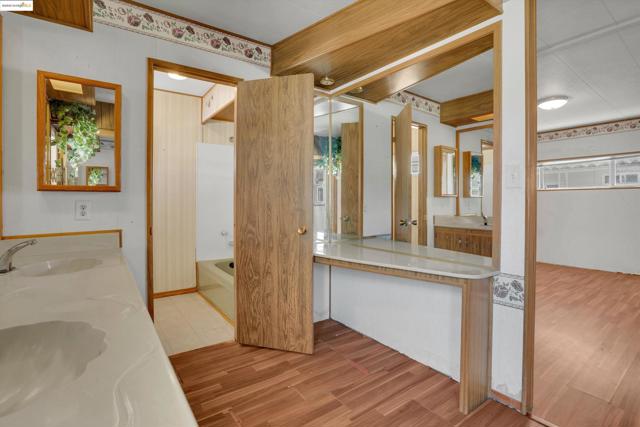 MLS #41108544 image #32