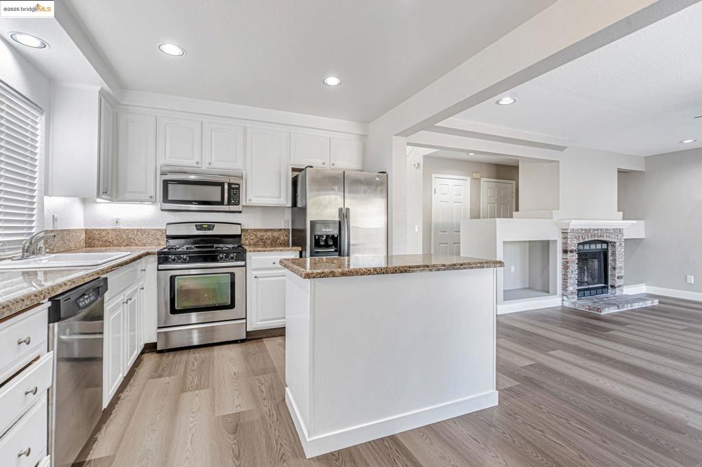 MLS #41109403 image #15