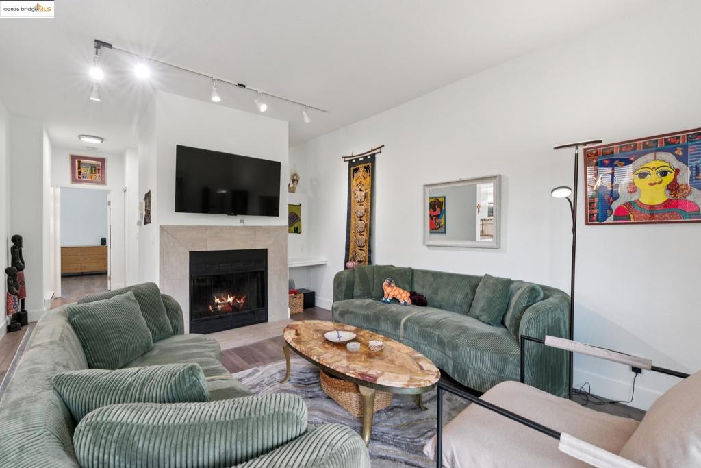 MLS #41111367 image #3