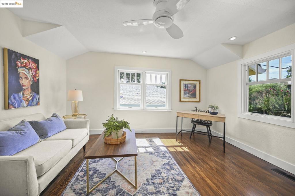 MLS #41112019 image #11