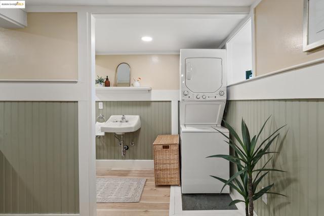 MLS #41114100 image #32