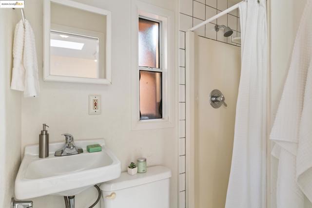 MLS #41114100 image #38