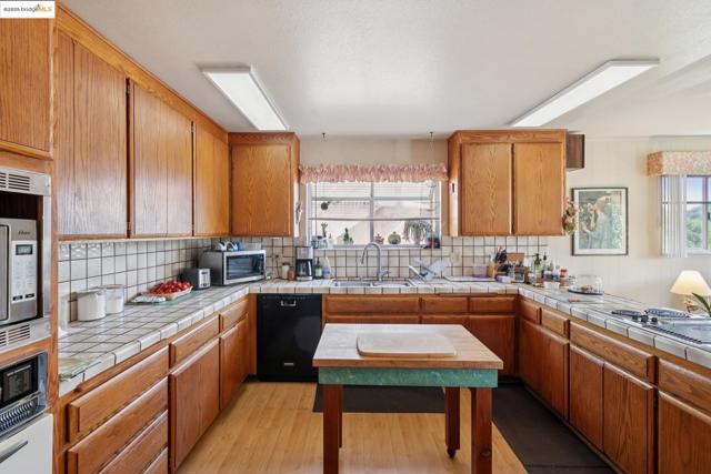 MLS #41115093 image #18