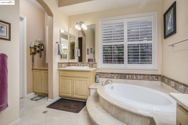 MLS #41115576 image #26