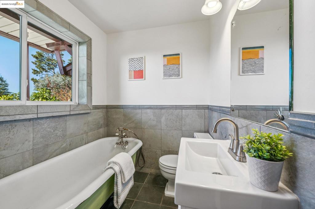 MLS #41117428 image #26