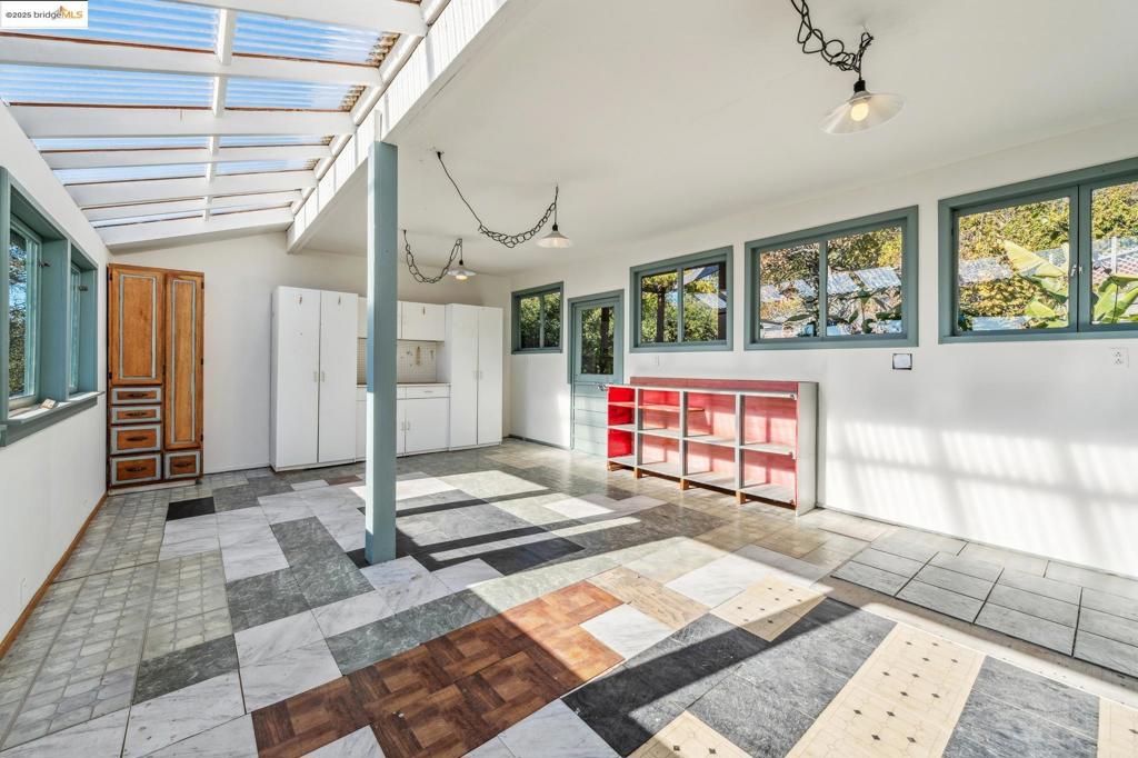 MLS #41117428 image #40