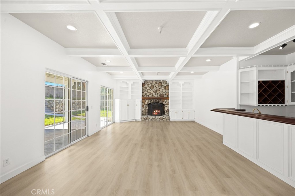 MLS #AR25042650 image #7