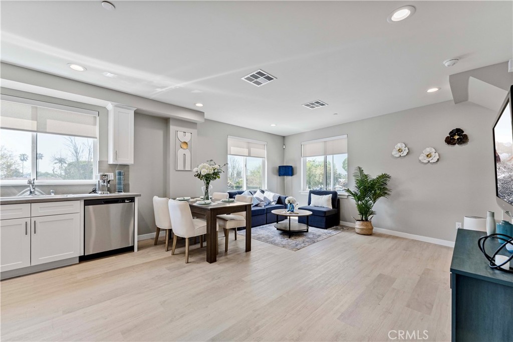 MLS #AR25074880 image #13