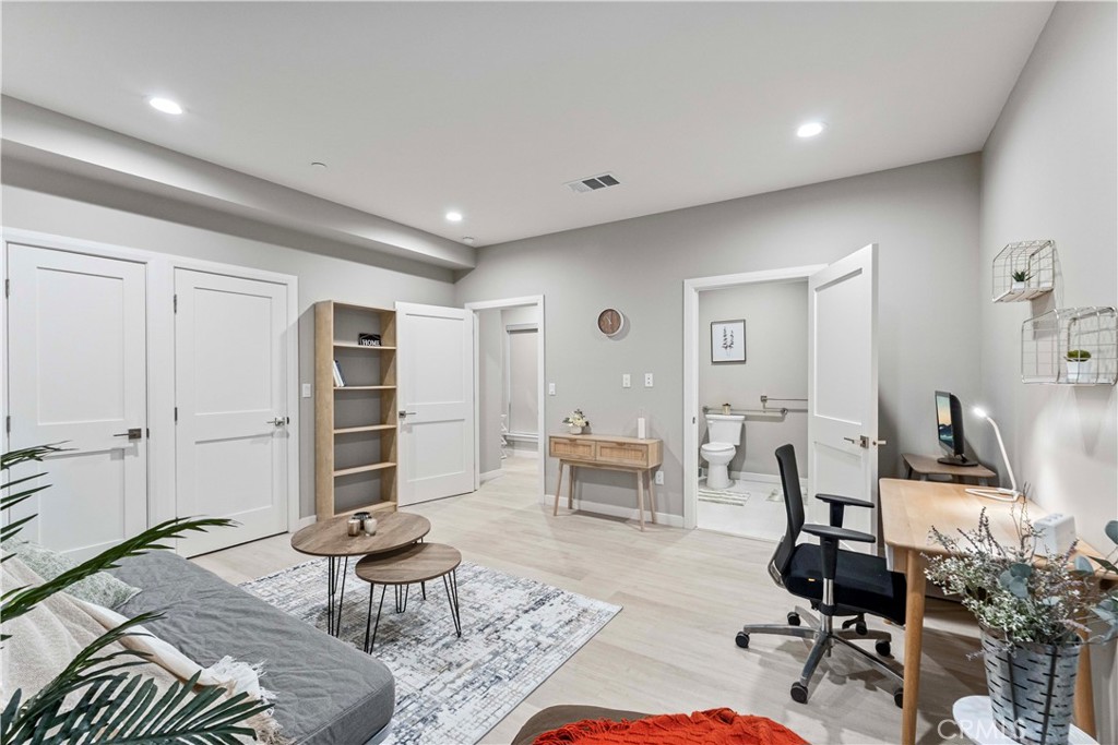 MLS #AR25074880 image #4