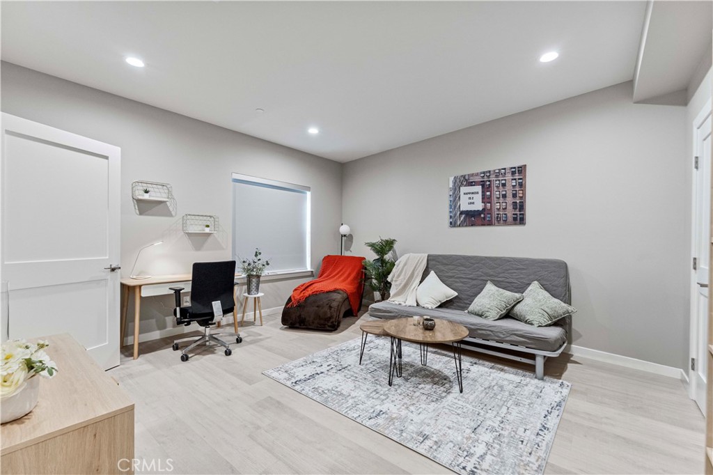 MLS #AR25074880 image #5