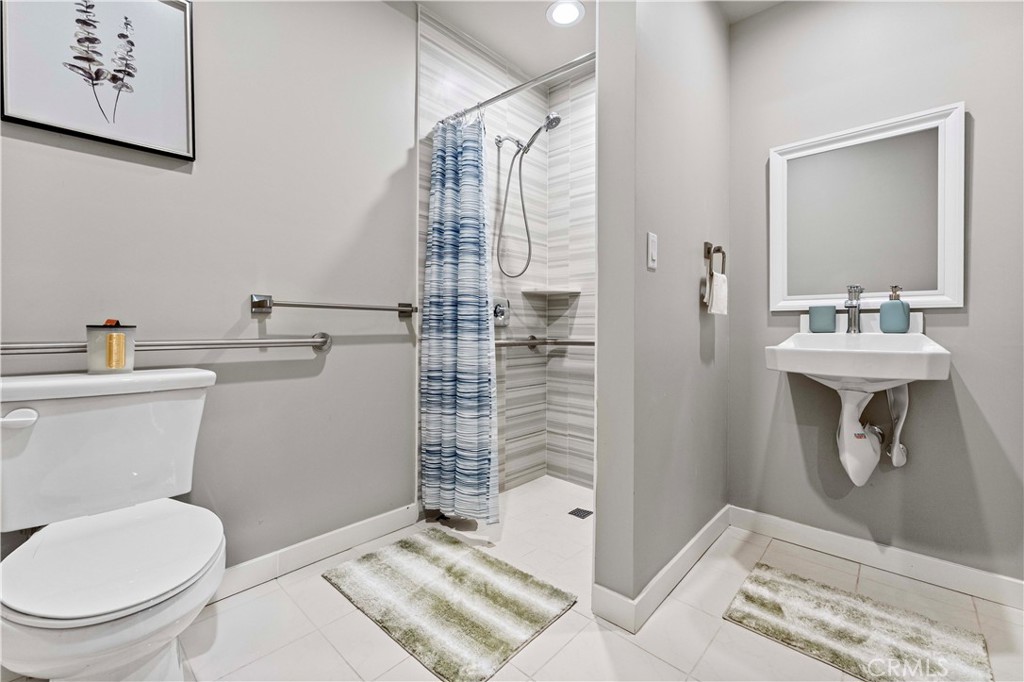 MLS #AR25074880 image #6